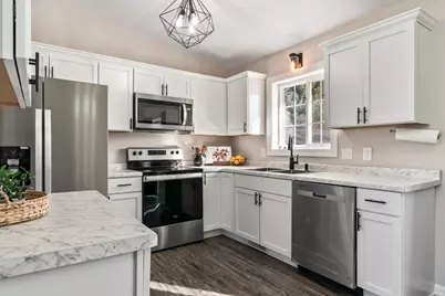 916 E Village Circle SE, Rochester, MN 55904 - Photo 11