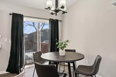 916 E Village Circle SE, Rochester, MN 55904 - Photo 7