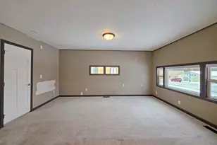 105 W Main Street W, Osakis, MN 56360 - Photo 9