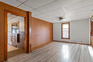 604 Ulstad Ave, Albert Lea, MN 56007 - Photo 9