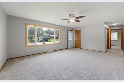 1032 Valley View Road, Faribault, MN 55021 - Photo 7