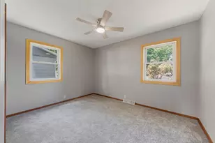 1032 Valley View Rd, Faribault, MN 55021 - Photo 13