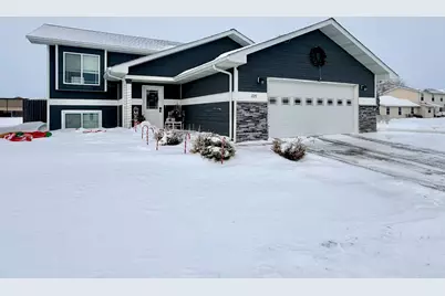 1727 Grand Avenue, Worthington, MN 56187 - Photo 3