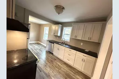 9030 Oakland Avenue S, Bloomington, MN 55420 - Photo 11