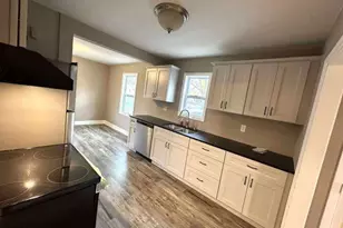 9030 Oakland Ave S, Bloomington, MN 55420 - Photo 11