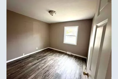 9030 Oakland Avenue S, Bloomington, MN 55420 - Photo 15