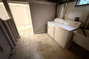 9030 Oakland Ave S, Bloomington, MN 55420 - Photo 23