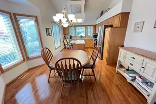 14326 Peninsula Point Dr, Savage, MN 55378 - Photo 7