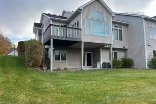 14326 Peninsula Point Dr, Savage, MN 55378 - Photo 33