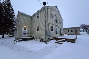 1420 Frank Hall Dr, Albert Lea, MN 56007 - Photo 1