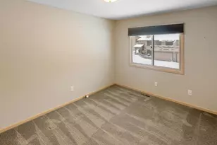 7245 Woodstock Curv, Bloomington, MN 55438 - Photo 21