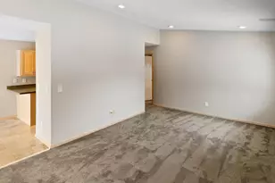 7245 Woodstock Curv, Bloomington, MN 55438 - Photo 5