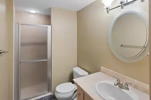 7245 Woodstock Curv, Bloomington, MN 55438 - Photo 27