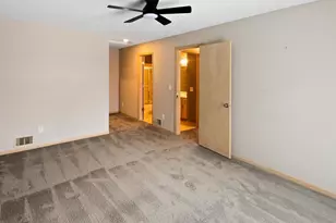 7245 Woodstock Curv, Bloomington, MN 55438 - Photo 17