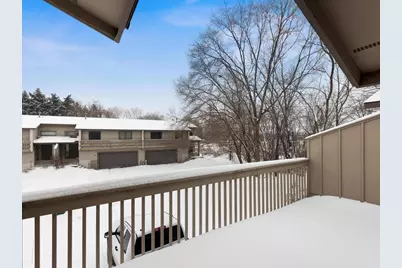 7245 Woodstock Curve, Bloomington, MN 55438 - Photo 9