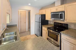 7245 Woodstock Curv, Bloomington, MN 55438 - Photo 11