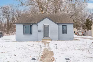 621 N 2nd St, Le Sueur, MN 56058 - Photo 1