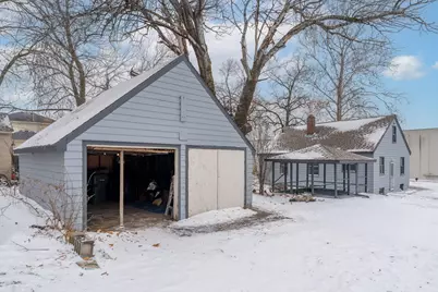 621 N 2nd Street, Le Sueur, MN 56058 - Photo 33