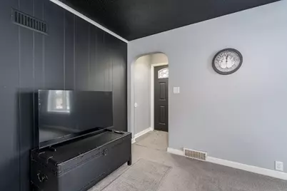 621 N 2nd Street, Le Sueur, MN 56058 - Photo 3