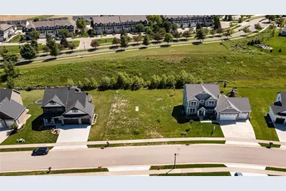 1004 Southwell Enclave NE, Byron, MN 55920 - Photo 3