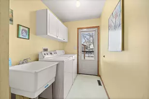 217 Beech St, Chaska, MN 55318 - Photo 7