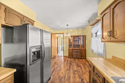 217 Beech Street, Chaska, MN 55318 - Photo 5