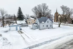 401 1st St, Fountain, MN 55935 - Photo 5