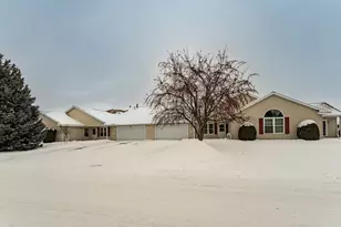 2843 Century Ct NE, Rochester, MN 55906 - Photo 3