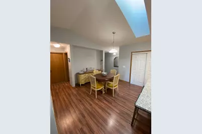 1060 Pond View Court, Vadnais Heights, MN 55127 - Photo 7