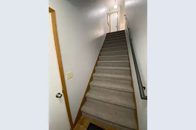 1060 Pond View Court, Vadnais Heights, MN 55127 - Photo 3