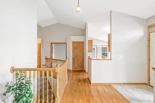 150 Wedgewood Dr, Mahtomedi, MN 55115 - Photo 37