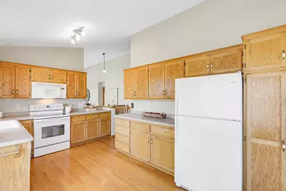 150 Wedgewood Drive, Mahtomedi, MN 55115 - Photo 25