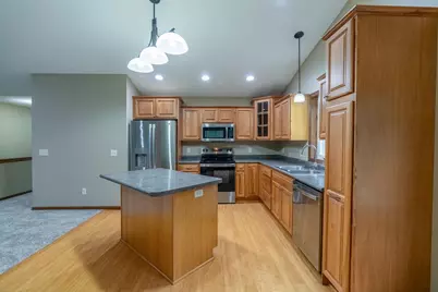 225 Pinehurst Drive, Mankato, MN 56001 - Photo 11