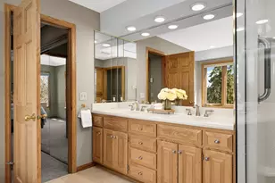 7628 Auto Club Cir, Bloomington, MN 55438 - Photo 21