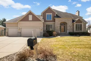 7628 Auto Club Cir, Bloomington, MN 55438 - Photo 3