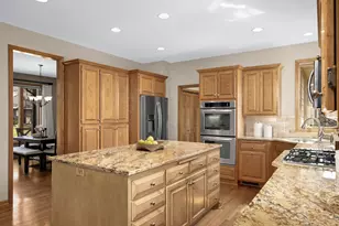 7628 Auto Club Cir, Bloomington, MN 55438 - Photo 17