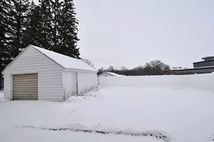 212 W 3rd St, Zumbrota, MN 55992 - Photo 41
