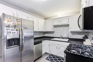 5407 W Brenner Pass, Fridley, MN 55432 - Photo 7