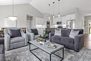 9156 187th St W, Lakeville, MN 55044 - Photo 3