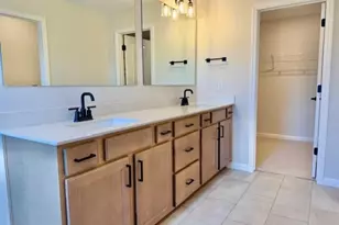 909 Mount Curve Blvd, Saint Paul, MN 55116 - Photo 29