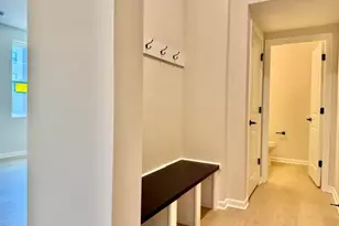 909 Mount Curve Blvd, Saint Paul, MN 55116 - Photo 9