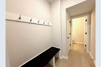 909 Mount Curve Boulevard #F, Saint Paul, MN 55116 - Photo 33