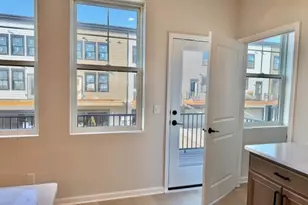 909 Mount Curve Blvd, Saint Paul, MN 55116 - Photo 13