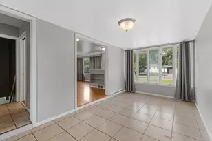 7009 Cedar Lk Rd S, Saint Louis Park, MN 55426 - Photo 9