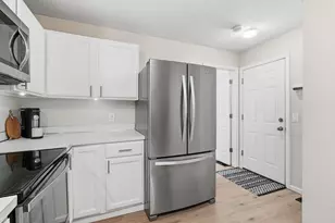 8864 Spring Ln, Woodbury, MN 55125 - Photo 13