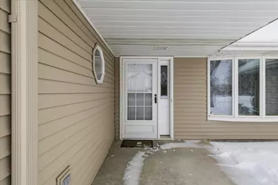 1079 S Pointe Drive, Hastings, MN 55033 - Photo 3