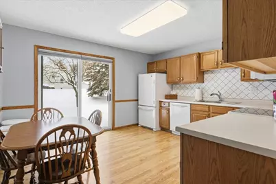 1079 S Pointe Drive, Hastings, MN 55033 - Photo 9