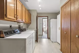 1079 S Pointe Dr, Hastings, MN 55033 - Photo 19