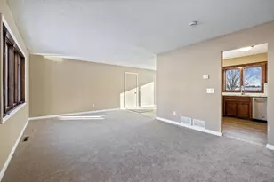 1002 Cross Rd, Eagan, MN 55123 - Photo 13