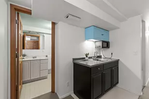 4327 Abbott Ave S, Minneapolis, MN 55410 - Photo 39